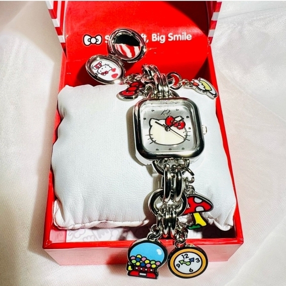 ❤️🔹️HELLO KITTY🔹️ by Sanrio Silver Multi Hello Kitty Charm Bracelet Watch ✨️ - Picture 5 of 9